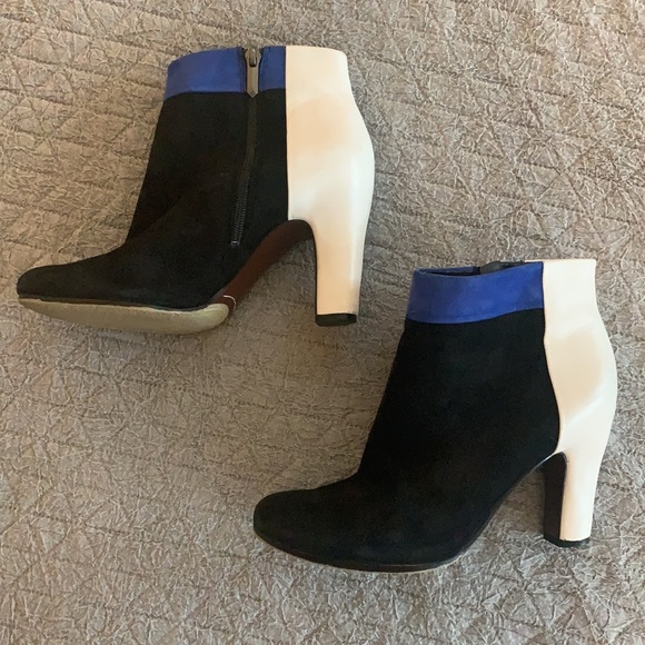 Sam Edelman Booties - Picture 2 of 4